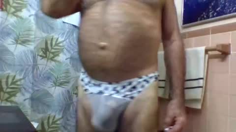 Snapshot of gojo885 chatting on 11/09/25, 03:38 gojo885 online show from 11/09/25, 03:38