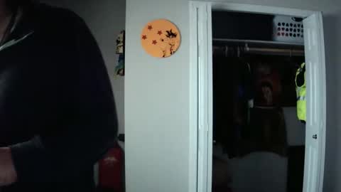 gokugarrison4334 online show from 10/17/25, 12:08