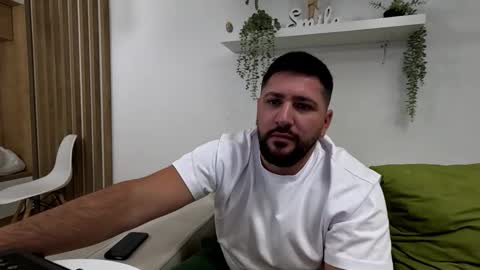 Snapshot of gold_alpha_boy chatting on 10/06/25, 02:58 gold_alpha_boy online show from 10/06/25, 02:58