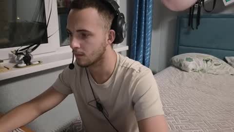 Snapshot of golden_boyyy21 chatting on 09/08/25, 04:28 Golden boyyy21 online show from 09/08/25, 04:28