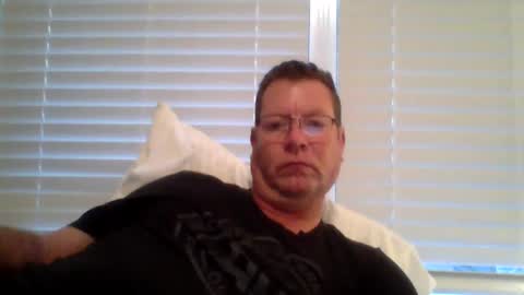 Snapshot of goldenbear3111 chatting on 09/21/25, 10:33 goldenbear3111 online show from 09/21/25, 10:33