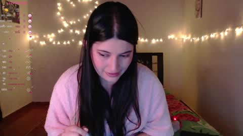 Snapshot of goldencandycotton chatting on 01/19/25, 11:53 goldencandycotton online show from 01/19/25, 11:53