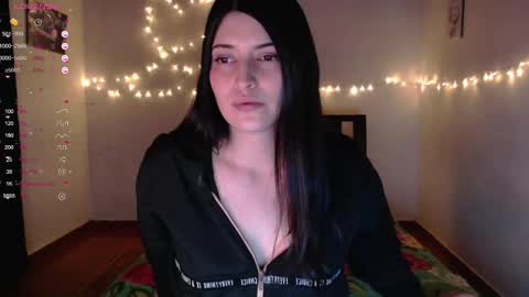 Snapshot of goldencandycotton chatting on 02/10/25, 09:14 goldencandycotton online show from 02/10/25, 09:14