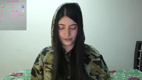 Snapshot of goldencandycotton chatting on 09/24/25, 02:37 goldencandycotton online show from 09/24/25, 02:37