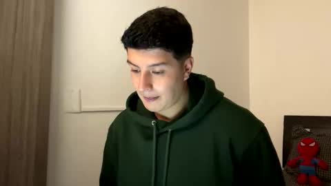 goldenknight33 online show from 10/16/25, 05:14