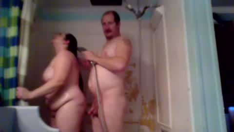 Snapshot of goldenmitch chatting on 12/13/24, 03:00 MeHer online show from 12/13/24, 03:00
