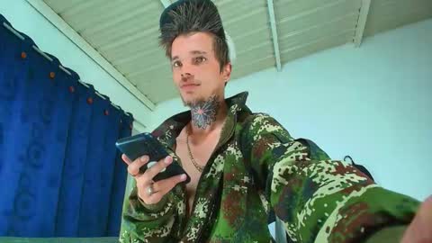 Goldy Loyal93 online show from 10/16/25, 04:02