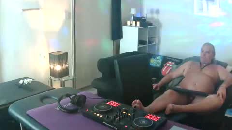 goldyguy011 online show from 09/10/25, 05:13