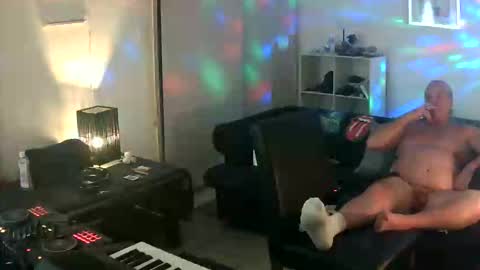 goldyguy011 online show from 10/01/25, 05:41