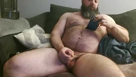 Snapshot of golgara chatting on 01/18/25, 06:34 Golgara online show from 01/18/25, 06:34