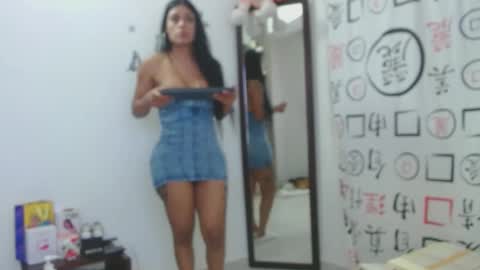 Snapshot of golositha26 chatting on 01/25/25, 09:46 Valentina online show from 01/25/25, 09:46