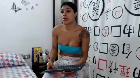 Snapshot of golositha26 chatting on 02/12/25, 02:14 Valentina online show from 02/12/25, 02:14