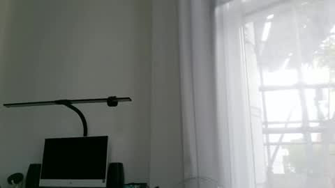 gomezgonz5 online show from 09/27/25, 11:26