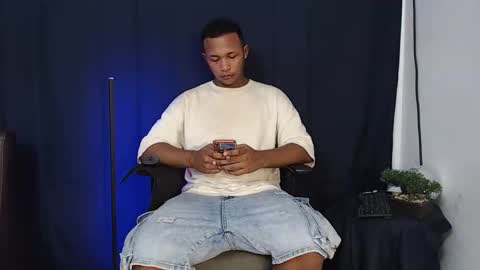 Snapshot of goos_cum chatting on 12/28/24, 04:30 Goos online show from 12/28/24, 04:30