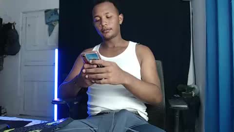 Snapshot of goos_cum chatting on 02/01/25, 07:05 Goos online show from 02/01/25, 07:05