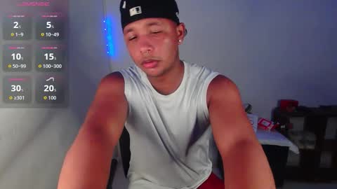 Snapshot of goos_cum chatting on 11/17/25, 02:06 Goos online show from 11/17/25, 02:06