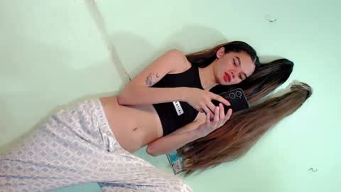Snapshot of gorgeous_mafia16 chatting on 12/21/24, 01:21 Janna Marie online show from 12/21/24, 01:21
