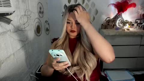 Snapshot of gorgeousamandarose chatting on 02/26/25, 06:54 Amanda rose online show from 02/26/25, 06:54