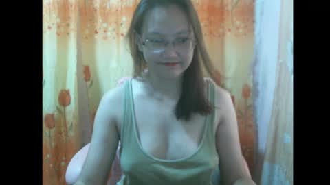 Snapshot of gorgeousmama chatting on 10/03/25, 02:41 gorgeousmama online show from 10/03/25, 02:41