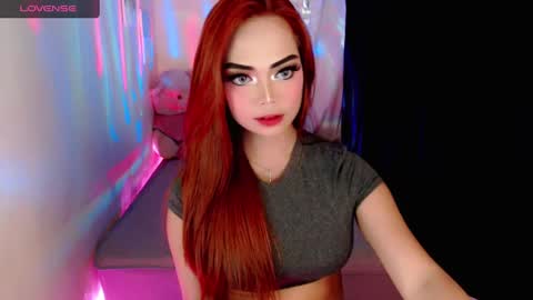 Snapshot of gorgeoustransgirl chatting on 12/04/24, 03:32 Emmy online show from 12/04/24, 03:32