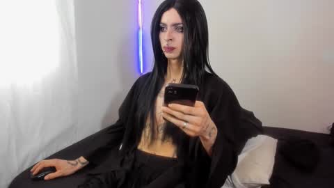 Snapshot of goth_ru chatting on 12/15/24, 06:59 Russ online show from 12/15/24, 06:59