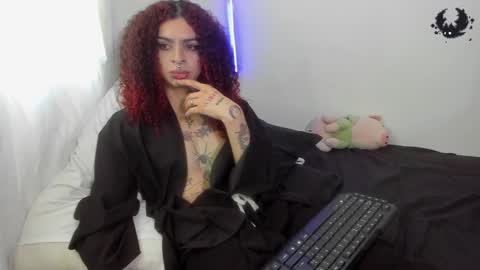 Snapshot of goth_ru chatting on 01/13/25, 06:49 Russ online show from 01/13/25, 06:49