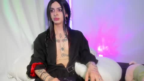 Snapshot of goth_ru chatting on 03/09/25, 08:21 Russ online show from 03/09/25, 08:21