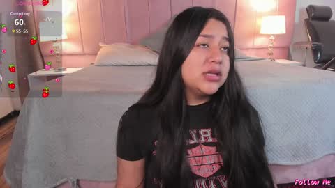 Snapshot of grace77_ chatting on 01/06/25, 11:40 Grace online show from 01/06/25, 11:40