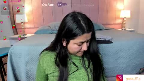 Snapshot of grace77_ chatting on 02/26/25, 06:43 Grace online show from 02/26/25, 06:43