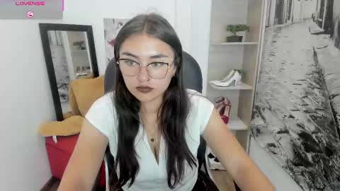 Snapshot of grace__lovely chatting on 09/17/25, 08:32 Grace online show from 09/17/25, 08:32