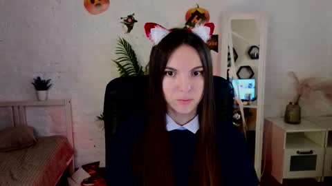 grace_autumn_mood online show from 10/24/25, 05:48