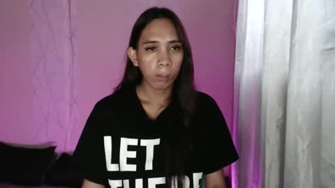 Snapshot of grace_for_youuu chatting on 11/24/25, 03:39 HoneyGrace online show from 11/24/25, 03:39