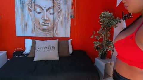 Snapshot of grace_miller19 chatting on 10/12/25, 02:27 grace online show from 10/12/25, 02:27