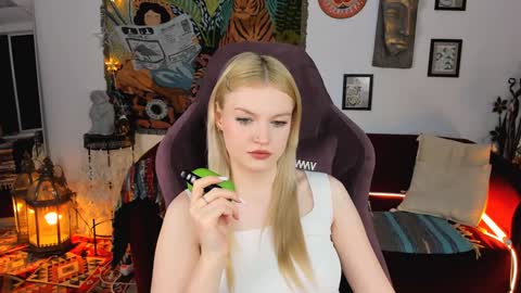 Grace Glamour online show from 12/27/24, 06:03