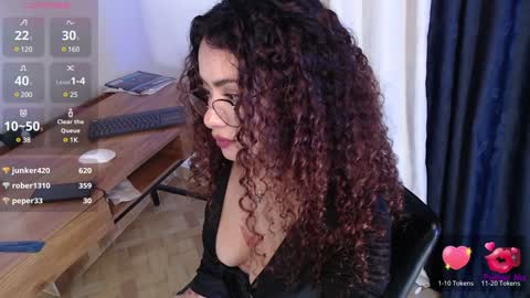 Snapshot of gracehill__ chatting on 02/01/25, 10:59 Im Sofia online show from 02/01/25, 10:59
