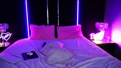 Snapshot of gracehotdavies chatting on 01/22/25, 02:46 Grace online show from 01/22/25, 02:46