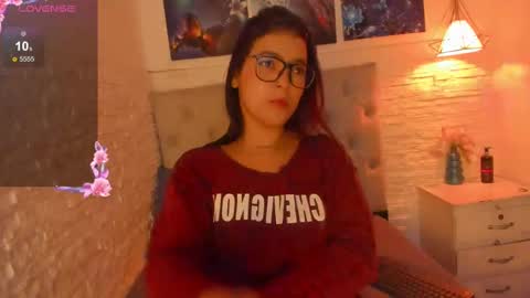 Snapshot of graceymilf999 chatting on 02/18/25, 11:44 Gracey Milf online show from 02/18/25, 11:44