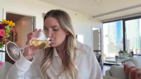 Gracie Mae online show from 10/12/25, 06:18