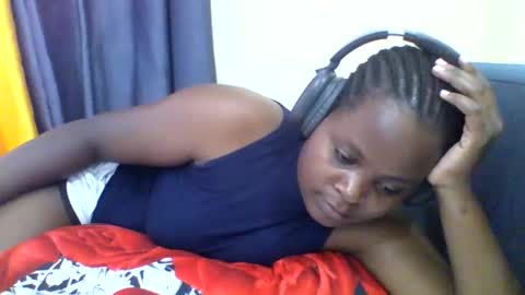 grannylover_ online show from 10/19/25, 07:53