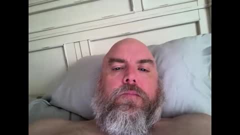 Snapshot of graymosquito chatting on 09/24/25, 04:43 graymosquito online show from 09/24/25, 04:43