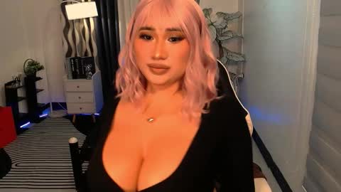 PAULATHEONE online show from 10/05/25, 05:11