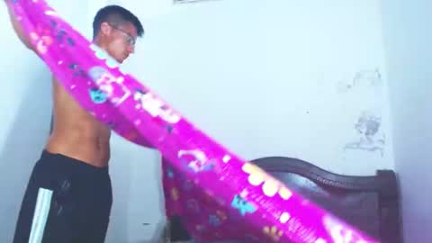 Snapshot of great_sexy_couple chatting on 11/03/25, 12:46 great_sexy_couple online show from 11/03/25, 12:46