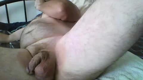 Snapshot of greatgazu chatting on 10/27/25, 08:24 hotforyou69 online show from 10/27/25, 08:24