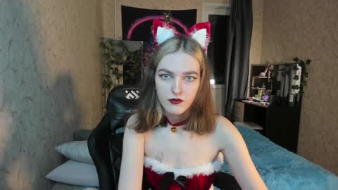 Snapshot of green_tea666 chatting on 12/25/24, 01:31 Lilith online show from 12/25/24, 01:31