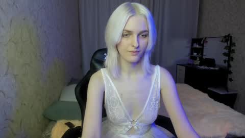 Snapshot of green_tea666 chatting on 01/18/25, 01:08 Lilith online show from 01/18/25, 01:08