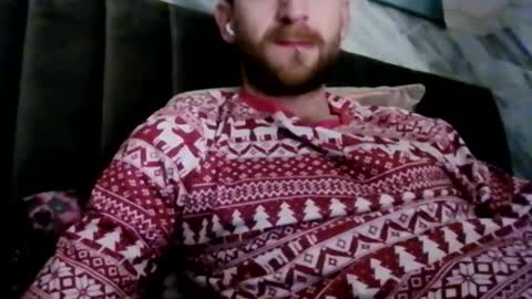 Snapshot of greendiamon chatting on 12/24/24, 11:44 greendiamon online show from 12/24/24, 11:44