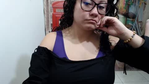 Snapshot of greeneye_nurse chatting on 09/20/25, 03:29 Vannesa online show from 09/20/25, 03:29