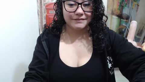Snapshot of greeneye_nurse chatting on 10/07/25, 03:14 Vannesa online show from 10/07/25, 03:14