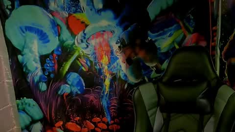 Snapshot of greenlungs8195 chatting on 12/25/24, 06:20 Greenlungs8195 online show from 12/25/24, 06:20