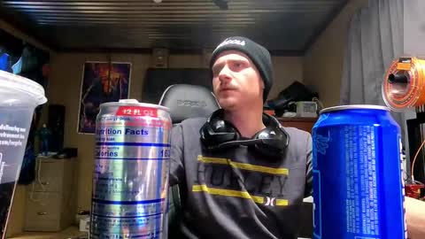 Snapshot of greenlungs8195 chatting on 11/01/25, 05:42 Greenlungs8195 online show from 11/01/25, 05:42